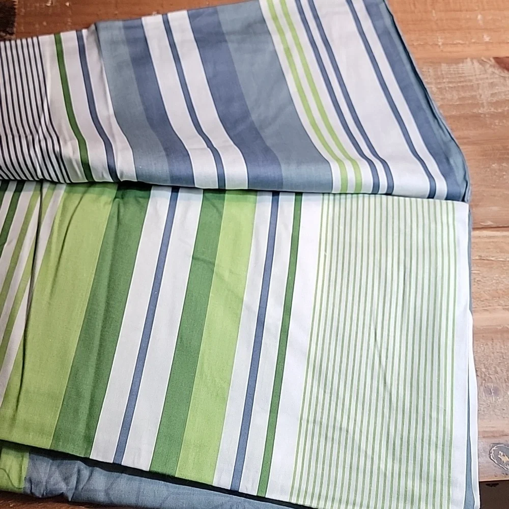 NWT Swanson Beddings Twin Duvet Cover Set- Duvet cover & sham- Reversible